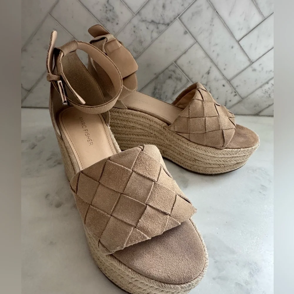 Marc Fisher stylish woven